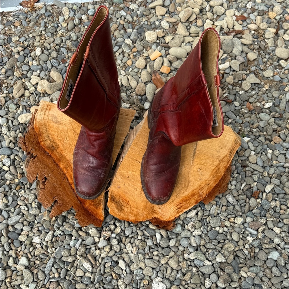 Frye classic Red Leather men’s boot heavy patina